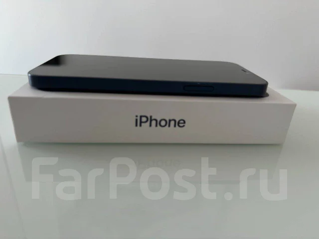 Apple iPhone 12. �/�, 64 ��, �����, 4G LTE ����