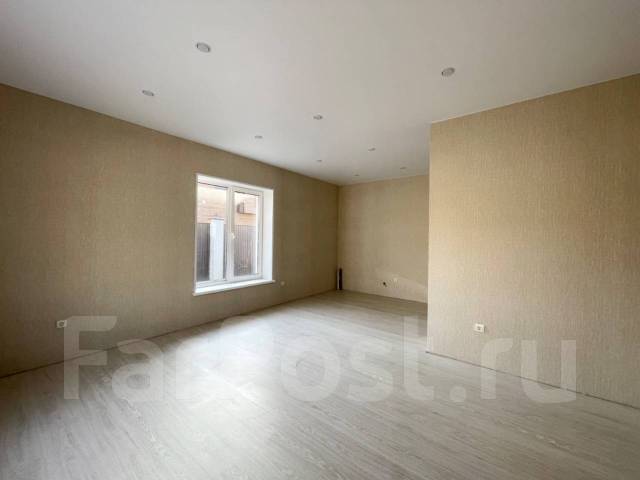 Дом новострой с внутренней отделкой, 766 кв. м. 95,0 кв. м ...