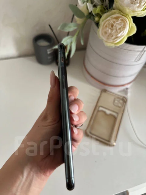 Apple iPhone 11 Pro Max. �/�, 64 ��, �������, 4G LTE, Dual-SIM, NFC ����