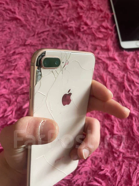 Apple iPhone 8 Plus. �/�, 64 ��, �������, 4G LTE, NFC ����