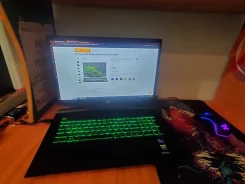 HP Pavilion Gaming 17. 17.3", 2,6����, ��� 16 ��, ���� 512���, WiFi: 1, Bluetooth: 1 ����