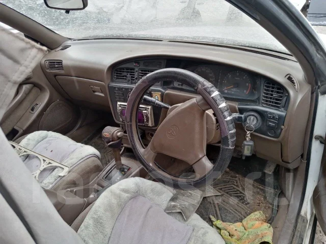 Toyota Vista. CV30, 2C ����