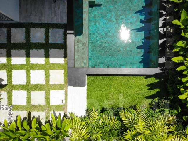 Riverhouse - ����� �� ������� ������ ����