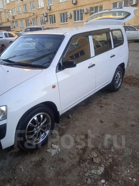 Toyota Probox. �������, ��������, 1.3 (64��.�.), ������, 170 000����. �� ����