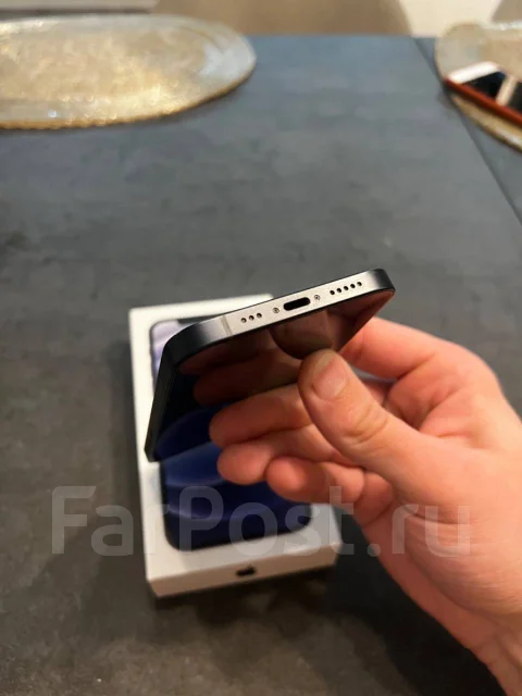 Apple iPhone 12. �/�, 256 ��, ������, 3G, 4G LTE, 5G, Dual-SIM, NFC ����