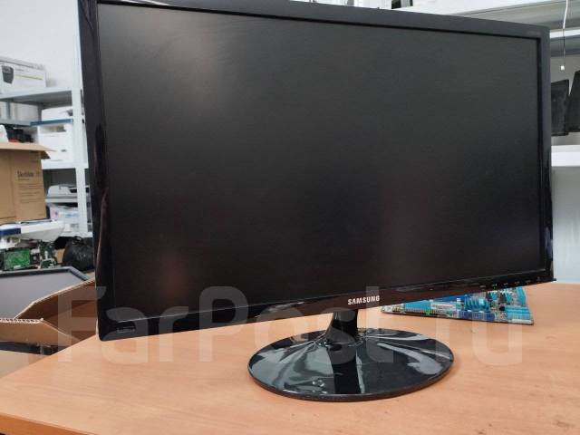 Монитор Samsung S24D300H, 24", б/у, в наличии. Цена: 2 000₽ в Хабаровске