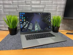 Huawei. 15.6", ��� 8 ��, ���� 240���, WiFi: 1, Bluetooth: 1 ����