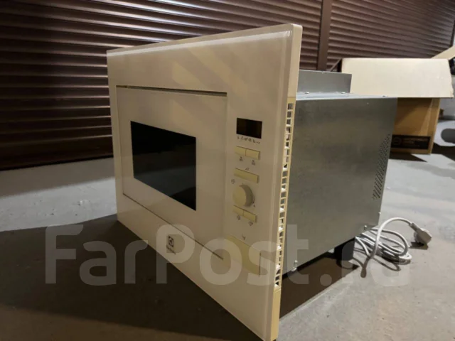Electrolux. EMS 17006 OX ����