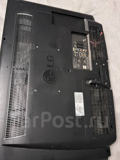 LG 32LH2000. LED ����