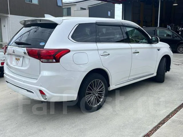 Mitsubishi Outlander. ��������, 4wd, 2.4 (128��.�.), ������, 28 000����. ��, �/�. ��� ����� �� ������������ ����