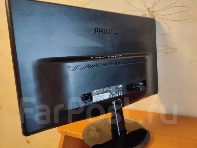 Philips. 20", ���������� �� (LCD, LED, QLED) ����