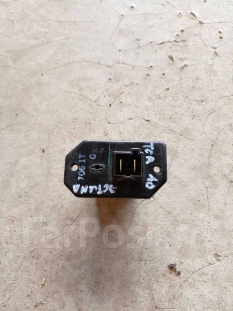 Резистор отопителя Тойота Эстима 1990-1999 купить в Кропоткине по цене ...