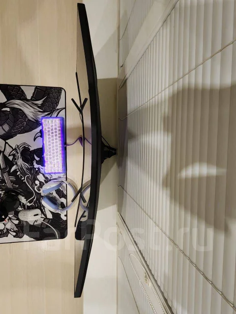 MSI. 31.5", ���������� �� (LCD, LED, QLED) ����