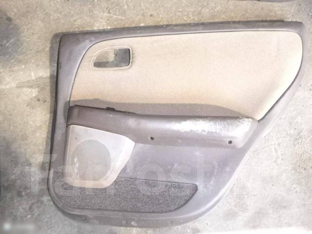 Обшивка дверей Toyota Markii купить во Владивостоке по цене: 5 000 ...