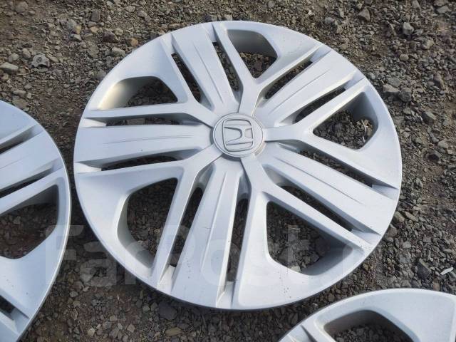 Колпаки R-15 Honda, 15", 1 шт, 4 шт, б/у, в наличии. Цена: 3 000₽ во ...