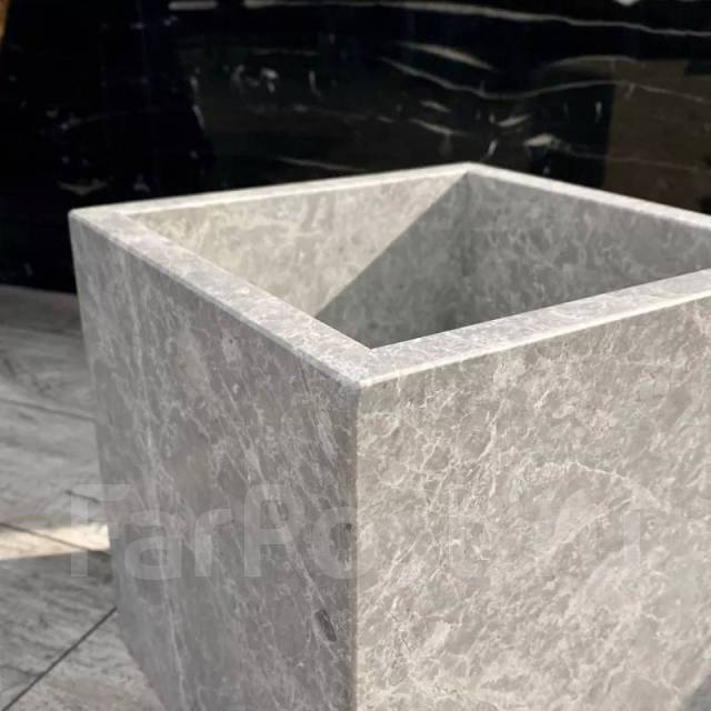   (   2) -  Tundra Grey 