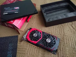 GeForce GTX 1080 ����