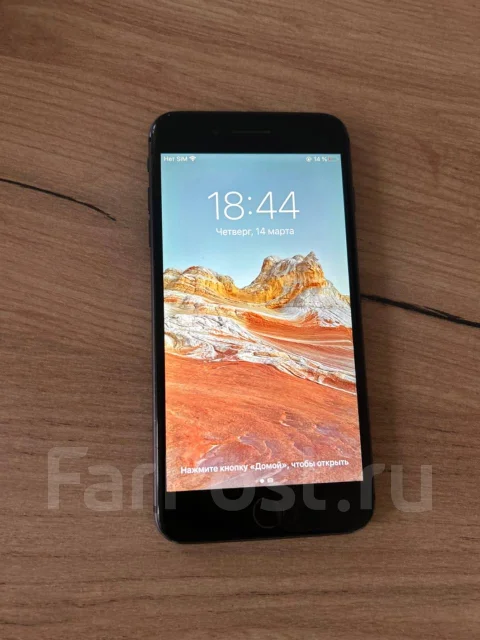 Apple iPhone 8 Plus. �/�, 64 ��, ������ ����