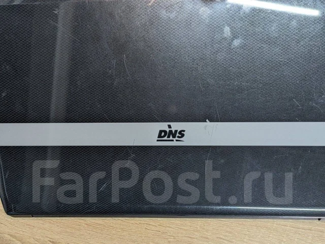 DNS. 15.6", ���� 240���, WiFi: 1, Bluetooth: 1, ����������� �� 5��. ����