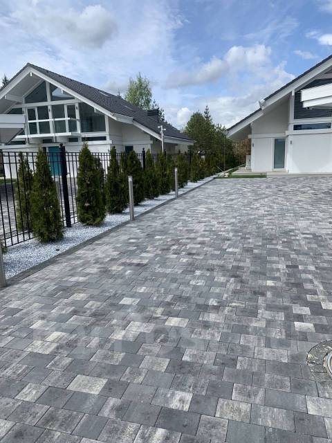 Укладка брусчатки, тротуарной плитки, выставление бордюра во Владивостоке