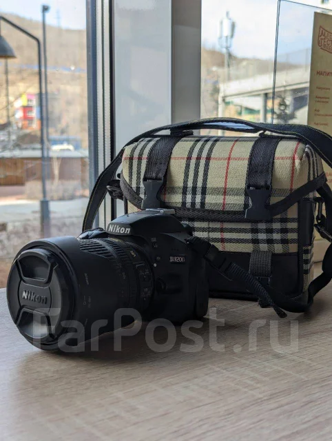 Nikon D3200. 20 � ����� ��, ���: 14� � ����� ����