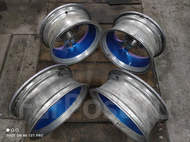 Crimson. 7.0x17", 4x100, 4x114.3, ET40, �� 70���. ����