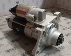 ������� Hitachi ZX330 1811004140 1811004140 ����