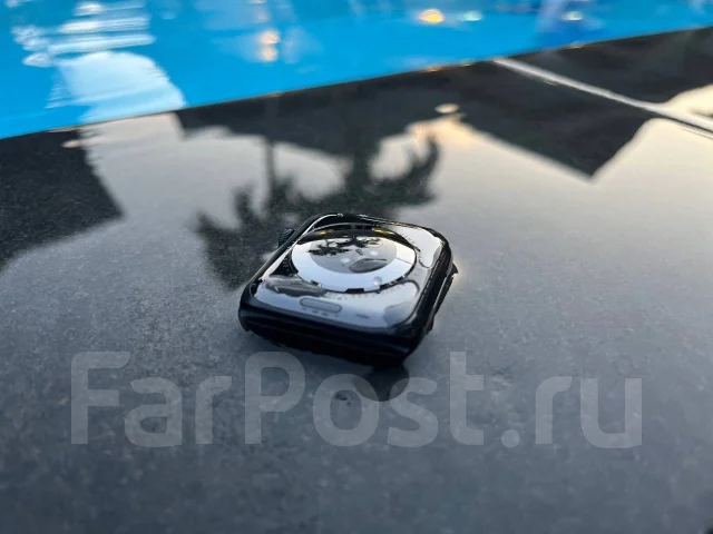 Apple Watch Series 8. IP68 ����