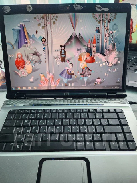 HP Pavilion. 15.4", 2,4����, ��� 2048 ��, ���� 350���, WiFi: 1, Bluetooth: 1 ����