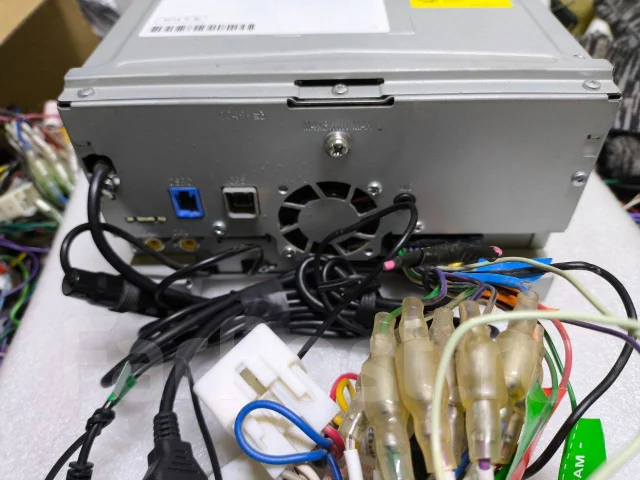 Kenwood MDV-D205BT ����