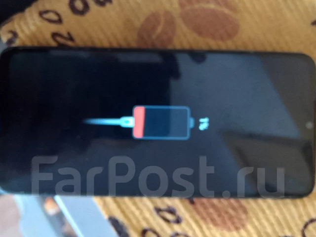 Tecno Spark 10. �/�, 64 ��, NFC ����