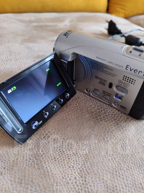 JVC Everio. ��� ��������� ����