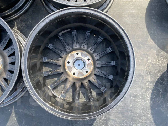 Kosei AirBerg. 7.0x17", 5x114.3, ET48, �� 73���. ����