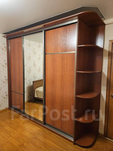 Шкаф купе бу, мдф, количество дверей: 3, с зеркалом, коричневый, 280,0 ...