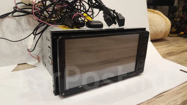 Kenwood MDV-S706W ����