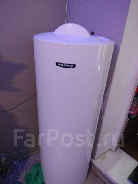 Настенный водонагреватель Ariston ARI 200 VERT 530 THER 200л ...