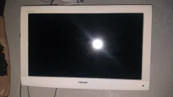 Toshiba. LCD (��) ����