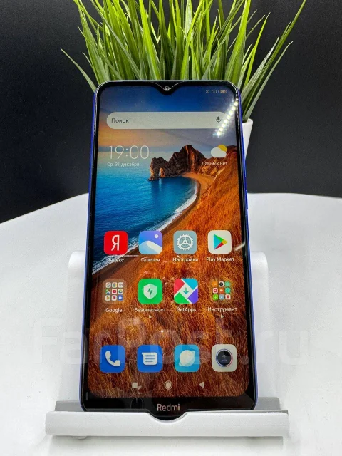 Xiaomi Redmi 8A. �/�, 32 ��, �����, 3G, 4G LTE, Dual-SIM ����