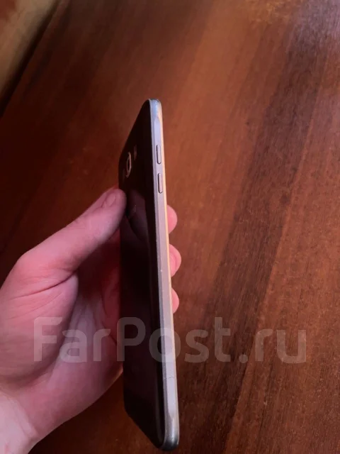 Samsung Galaxy J7. �/� ����