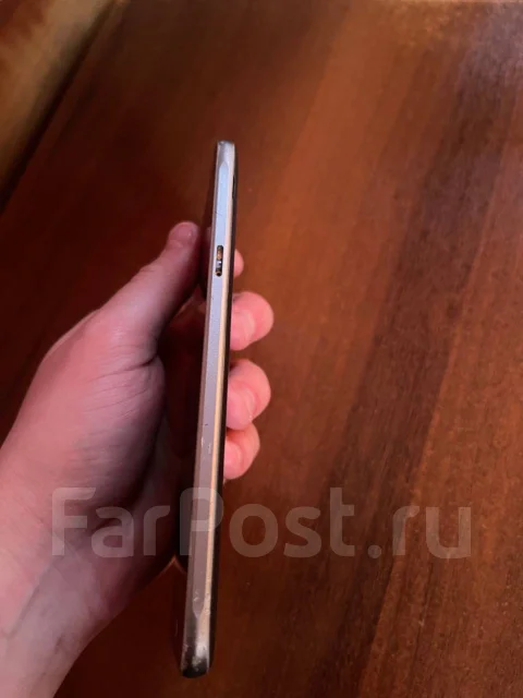 Samsung Galaxy J7. �/� ����