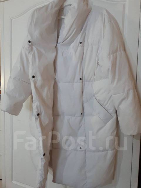 Продам белую куртку - пуховик на запах, на кнопках, без капюшона, 48 ...