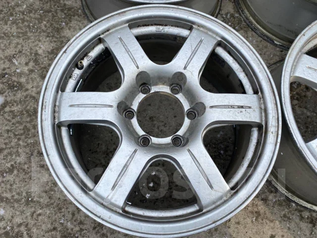 Work M.C.O. 7.5x17", 6x139.7, ET25 ����