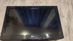 LG 32LH2000. LED ����