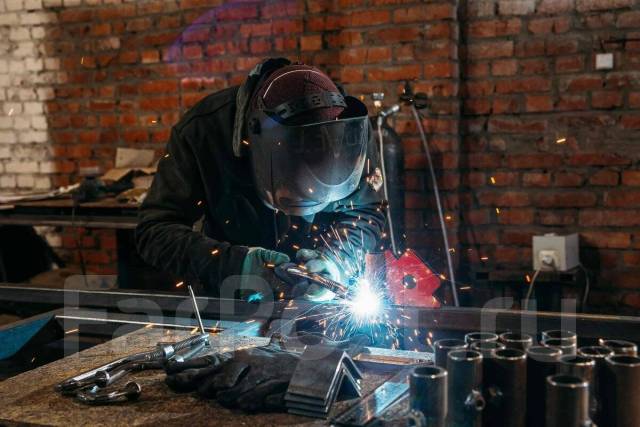 Сварщик, работа в ООО \"СпецтехремонтДВ\" в Находке — вакансии на ФарПосте