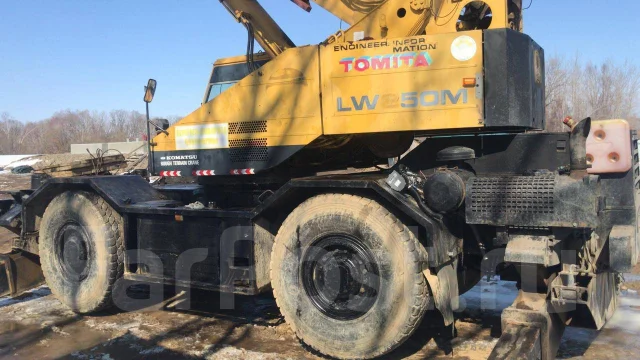Komatsu LW250 ����