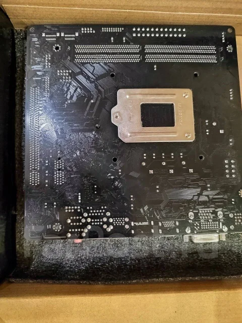 Intel Core i3-9100F ����