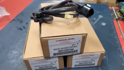 ������ ��������� ����������� ���� Mitsubishi MD320754 MD320754 ����