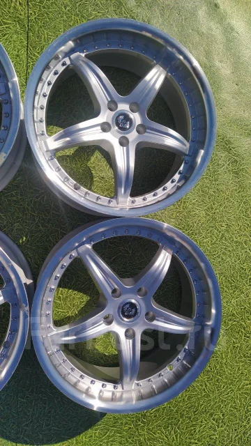 Stern. 8.5x18", 5x114.3, ET20, �� 70���. ����