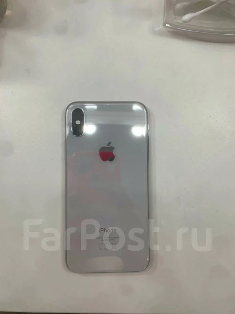 Apple iPhone X. �/�, 64 ��, �����, 4G LTE, NFC ����