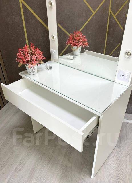 Мемори стол туалетный ст-03 белый. Туалетный столик тиффани. Стол косметический мемори ст-03. Детская мемори бтс. Туалетный столик тиффани бтс.